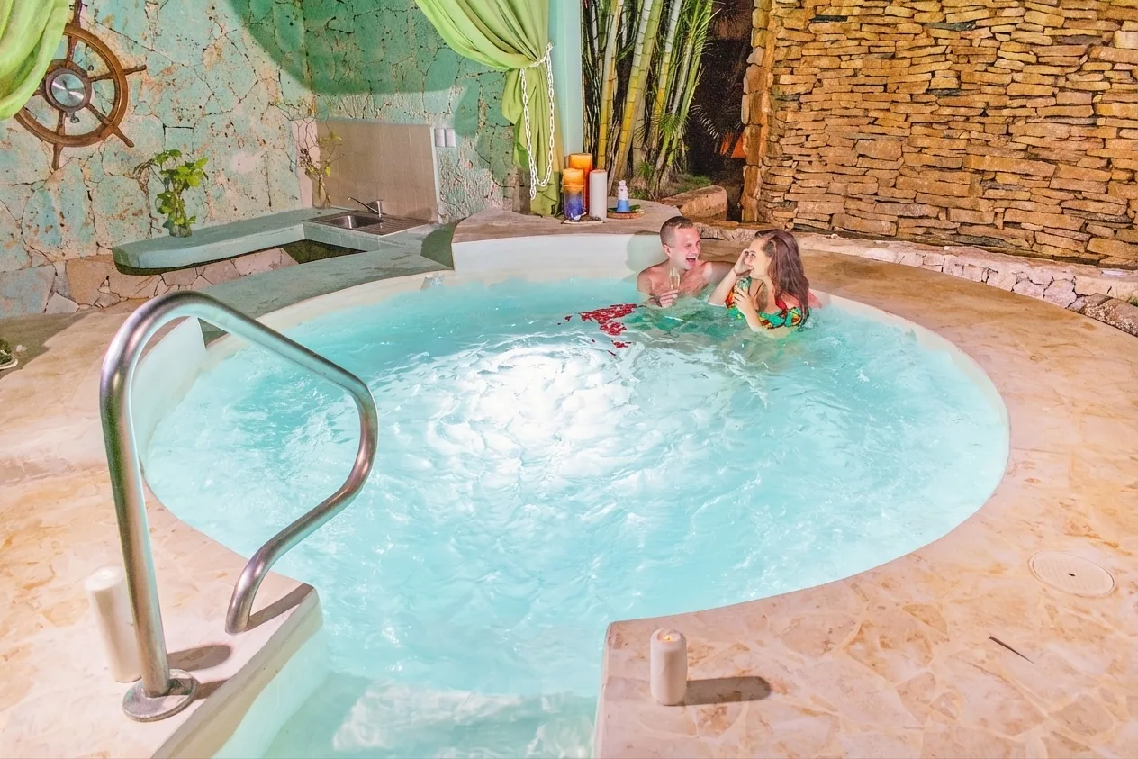 Romantic Jacuzzi Experience